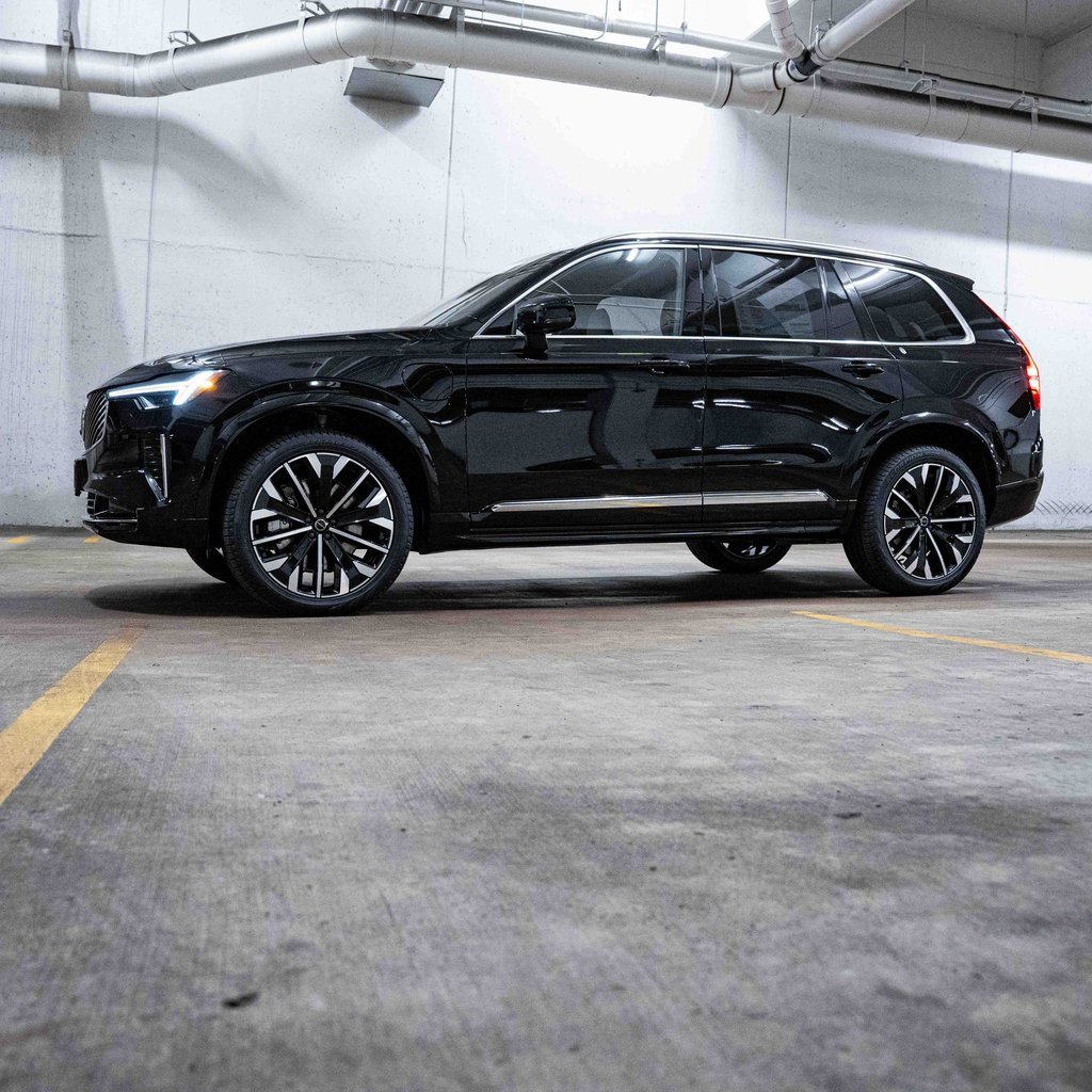 New 2026 Volvo XC90 T8 Plus image 3