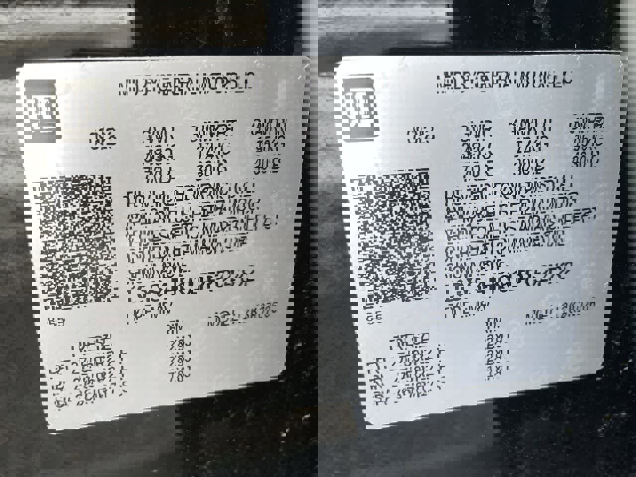 Used 2023 Cadillac Escalade V w/ LPO, ONYX Package image 40