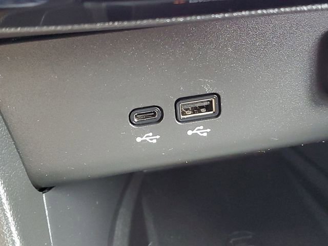 Used 2024 Buick Encore GX Avenir w/ Avenir Technology Package image 22