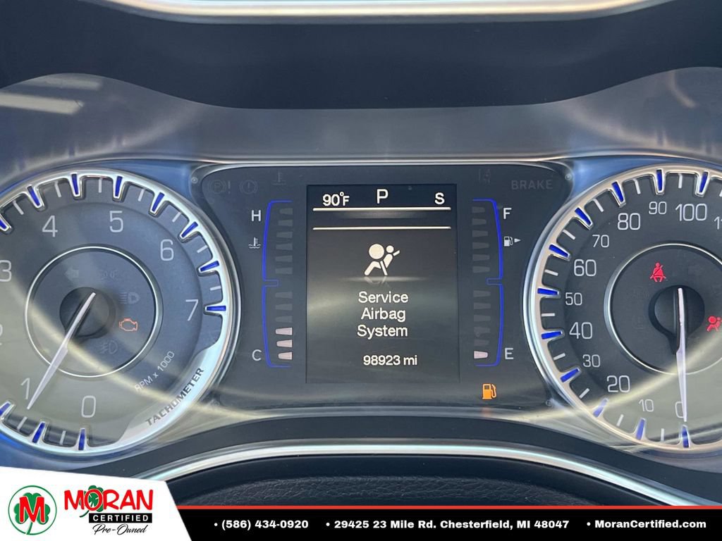 Used 2015 Chrysler 200 Limited FWD image 19