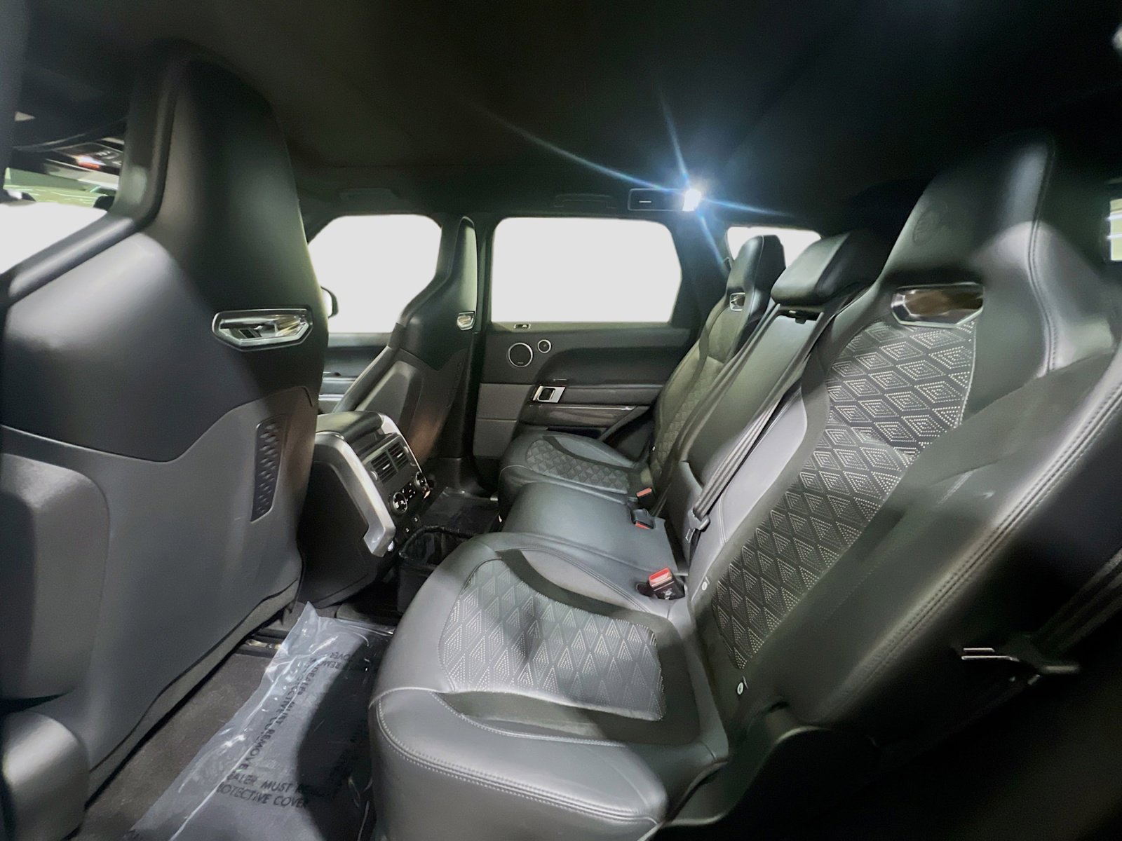 Used 2019 Land Rover Range Rover Sport SVR image 19