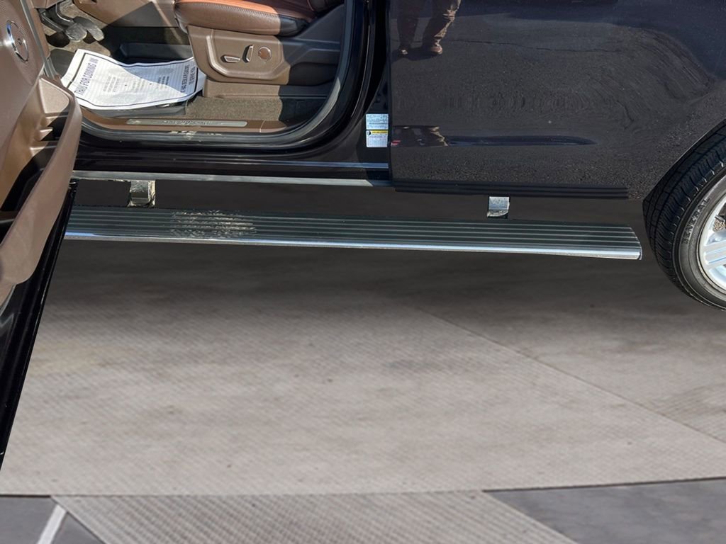 Used 2024 Ford Expedition King Ranch image 8