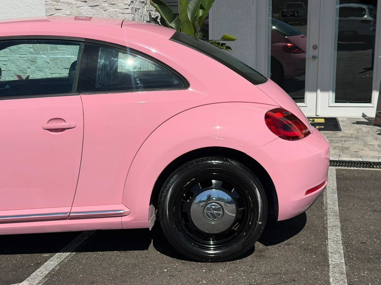 Used 2012 Volkswagen Beetle 2.5 FWD image 10