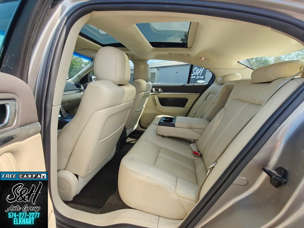 Used 2016 Lincoln MKS AWD w/ Equipment Group 101A image 22