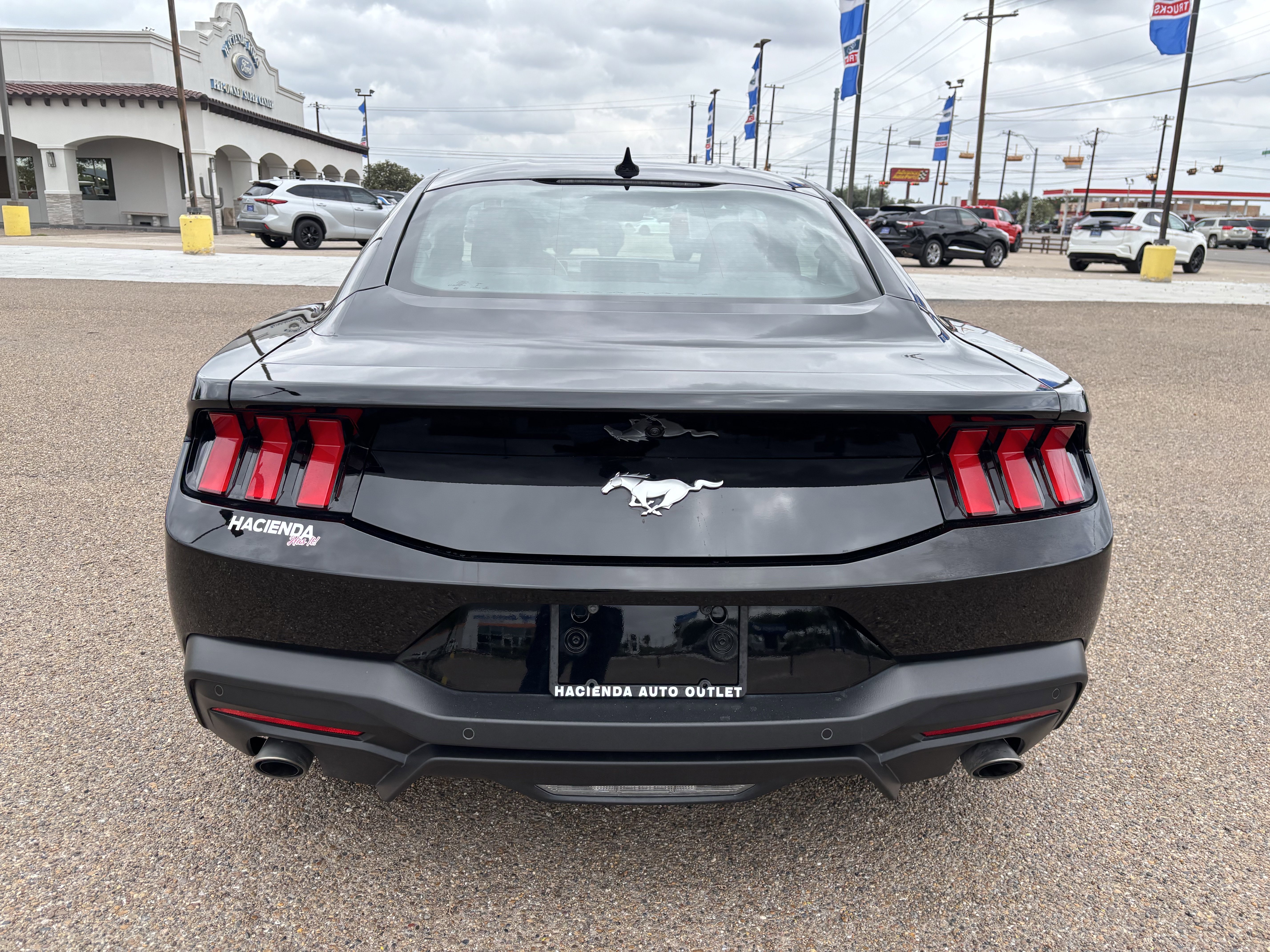 Certified 2025 Ford Mustang Coupe RWD image 3