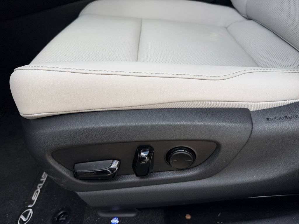 Used 2025 Lexus UX 300h AWD w/ Cold Area Package image 16