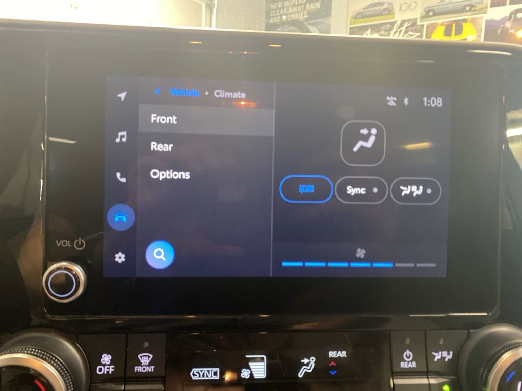 Used 2023 Toyota Highlander L image 25