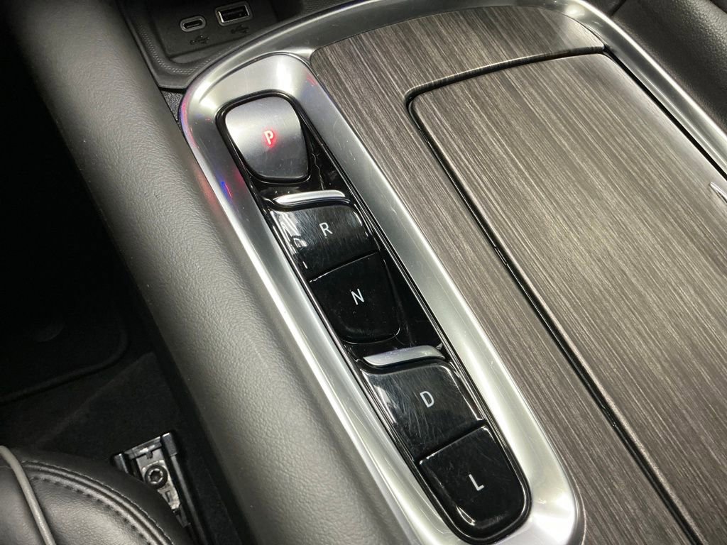 Certified 2024 Buick Enclave Avenir w/ Avenir Technology Package image 24