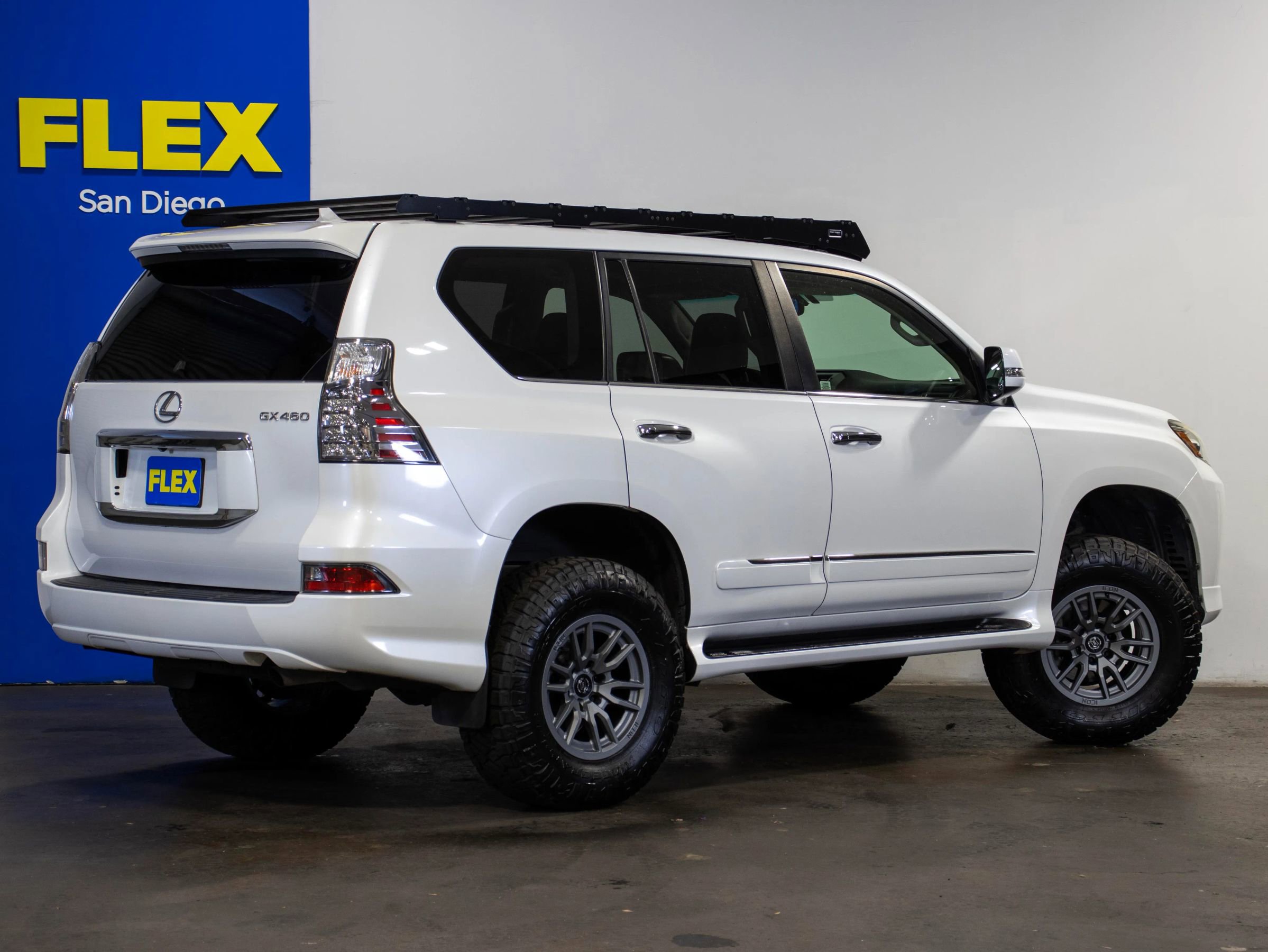 Used 2014 Lexus GX 460 image 5