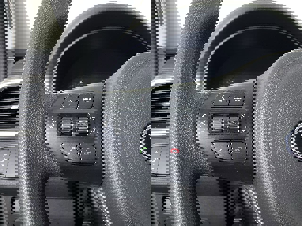 Used 2018 Kia Sorento L image 24