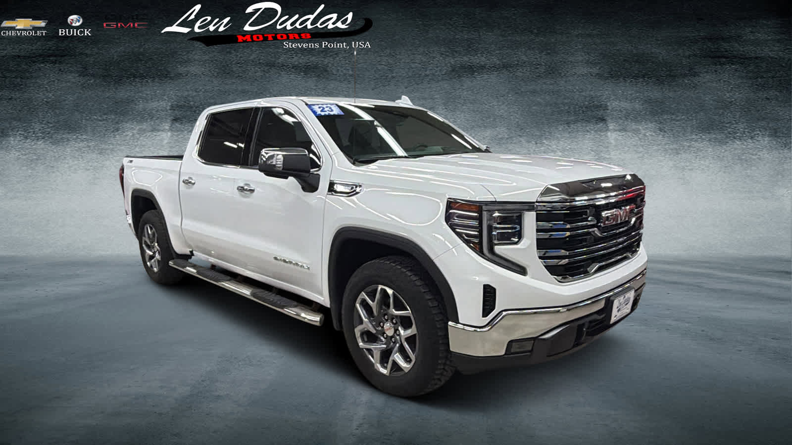 Used 2023 GMC Sierra 1500 SLT image 1