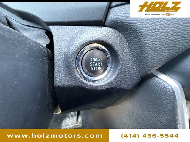 Used 2019 Toyota RAV4 XLE image 16