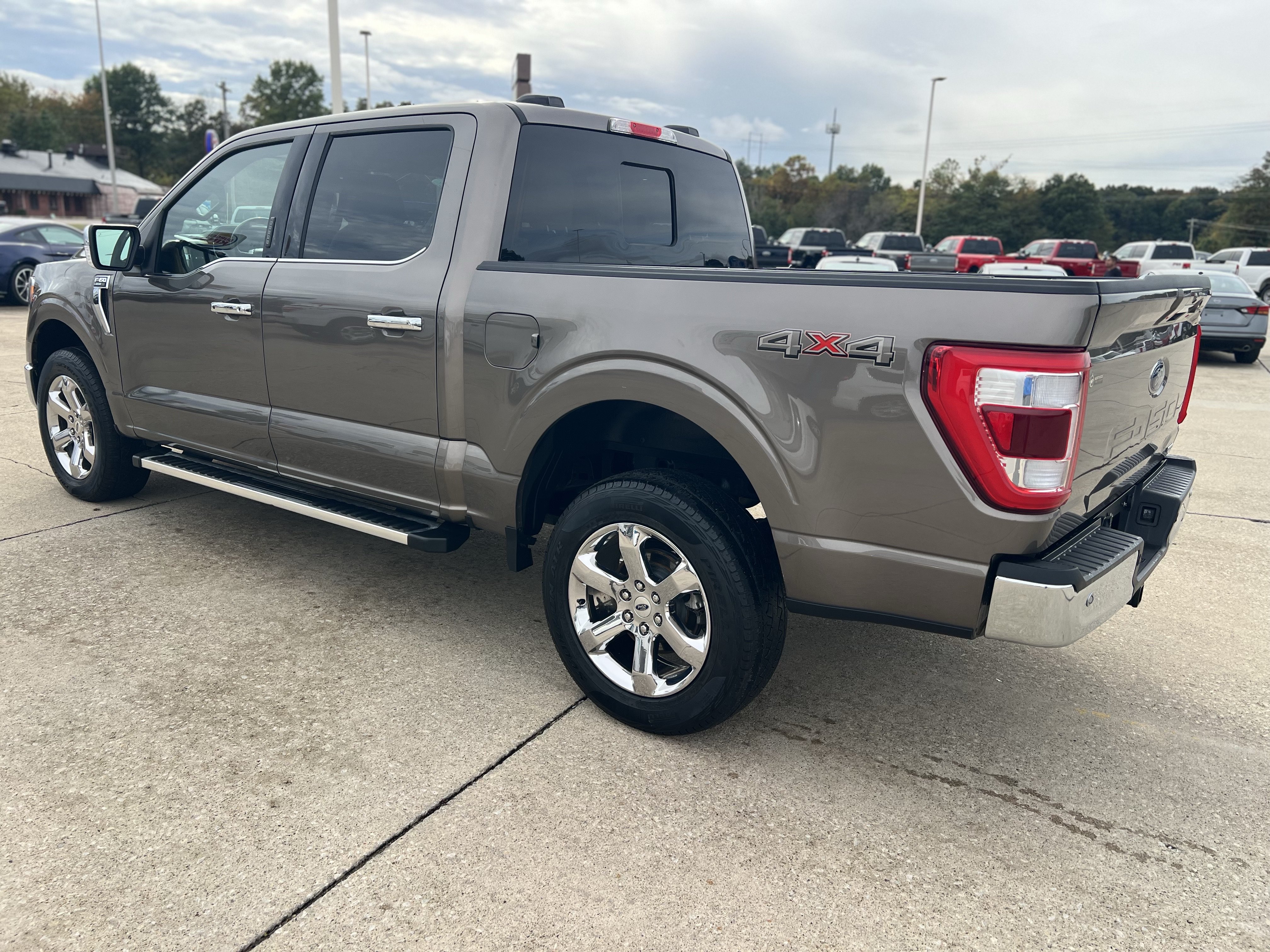 Used 2023 Ford F150 Lariat AWD/4WD image 11