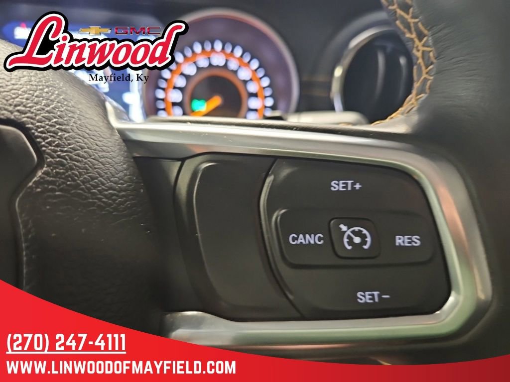 Used 2023 Jeep Wrangler Unlimited Sahara AWD/4WD image 17