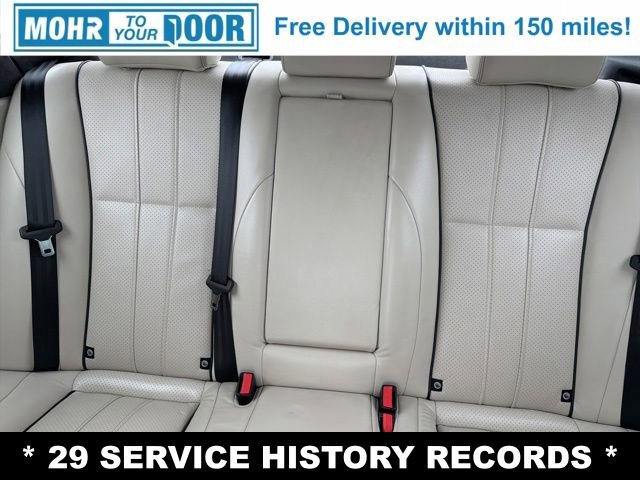 Used 2012 Jaguar XJ image 28