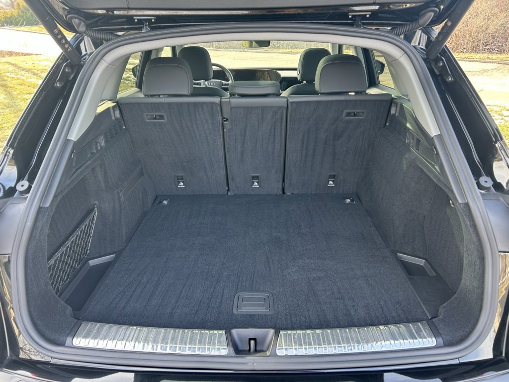 Used 2025 Audi Q5 Premium w/ Convenience Package image 25