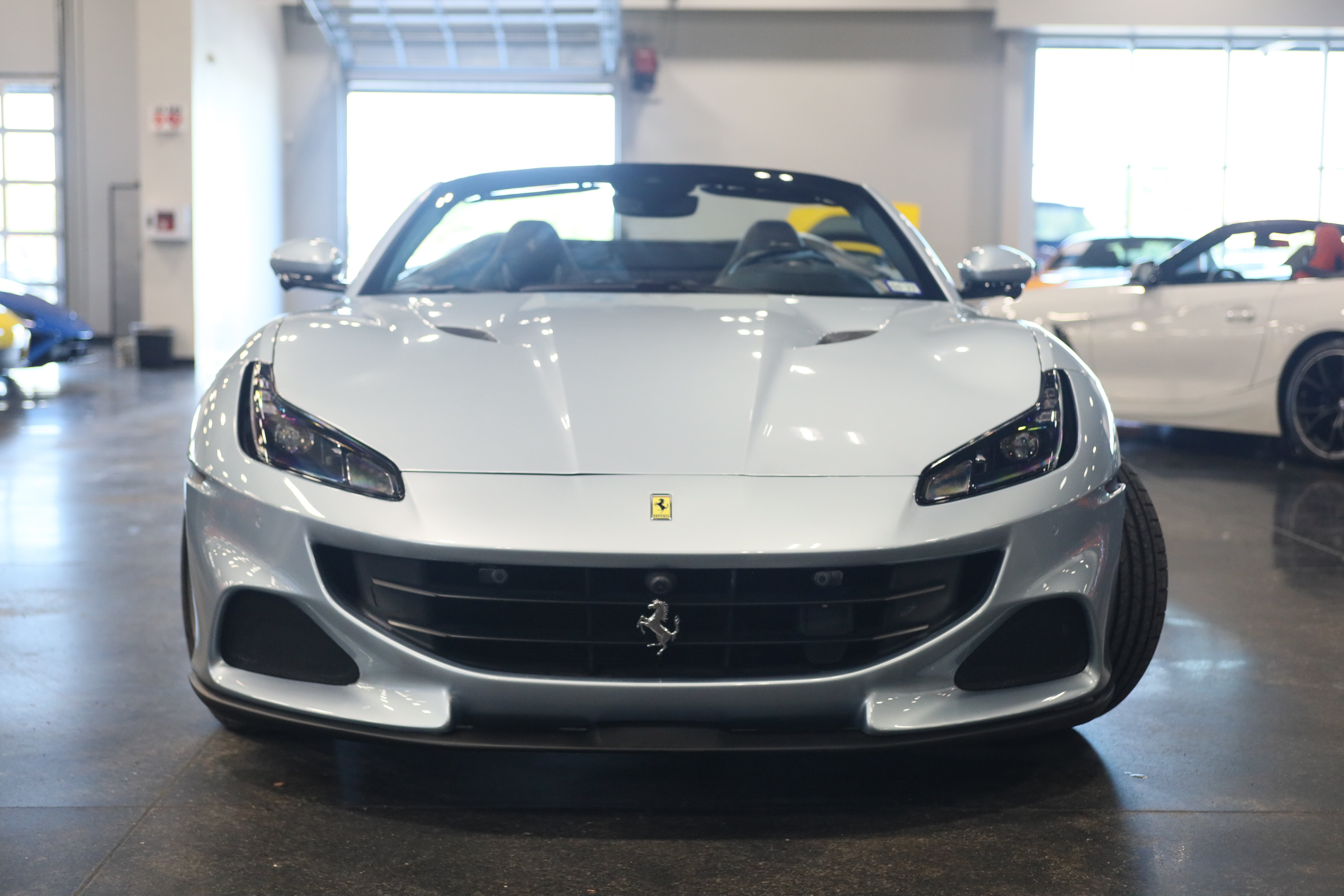 Used 2022 Ferrari Portofino M RWD image 3
