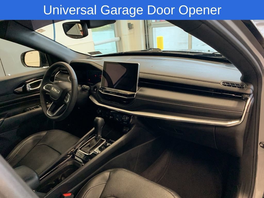 Used 2023 Jeep Compass High Altitude w/ Driver Assist Group I image 21