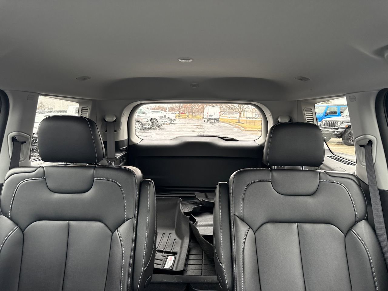 Used 2023 Jeep Grand Cherokee L Limited image 26