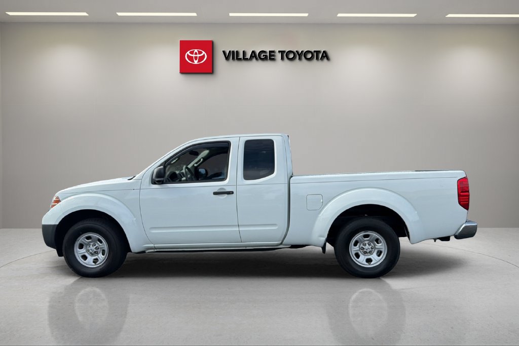 Used 2014 Nissan Frontier S w/ S Preferred Package RWD image 2