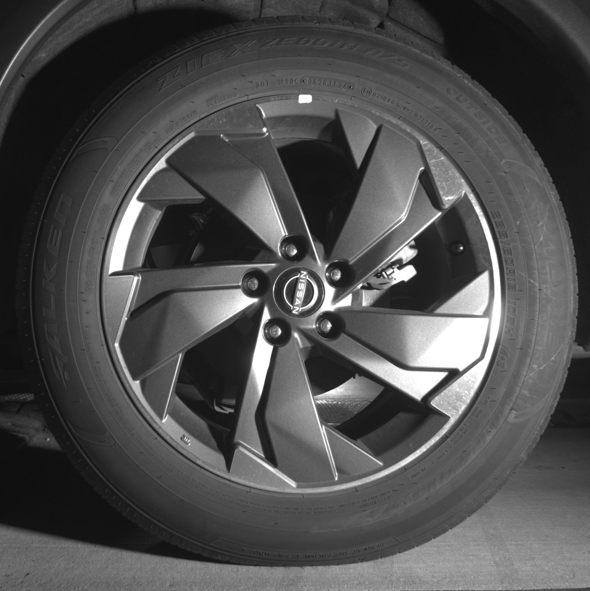 Used 2025 Nissan Rogue SV image 14