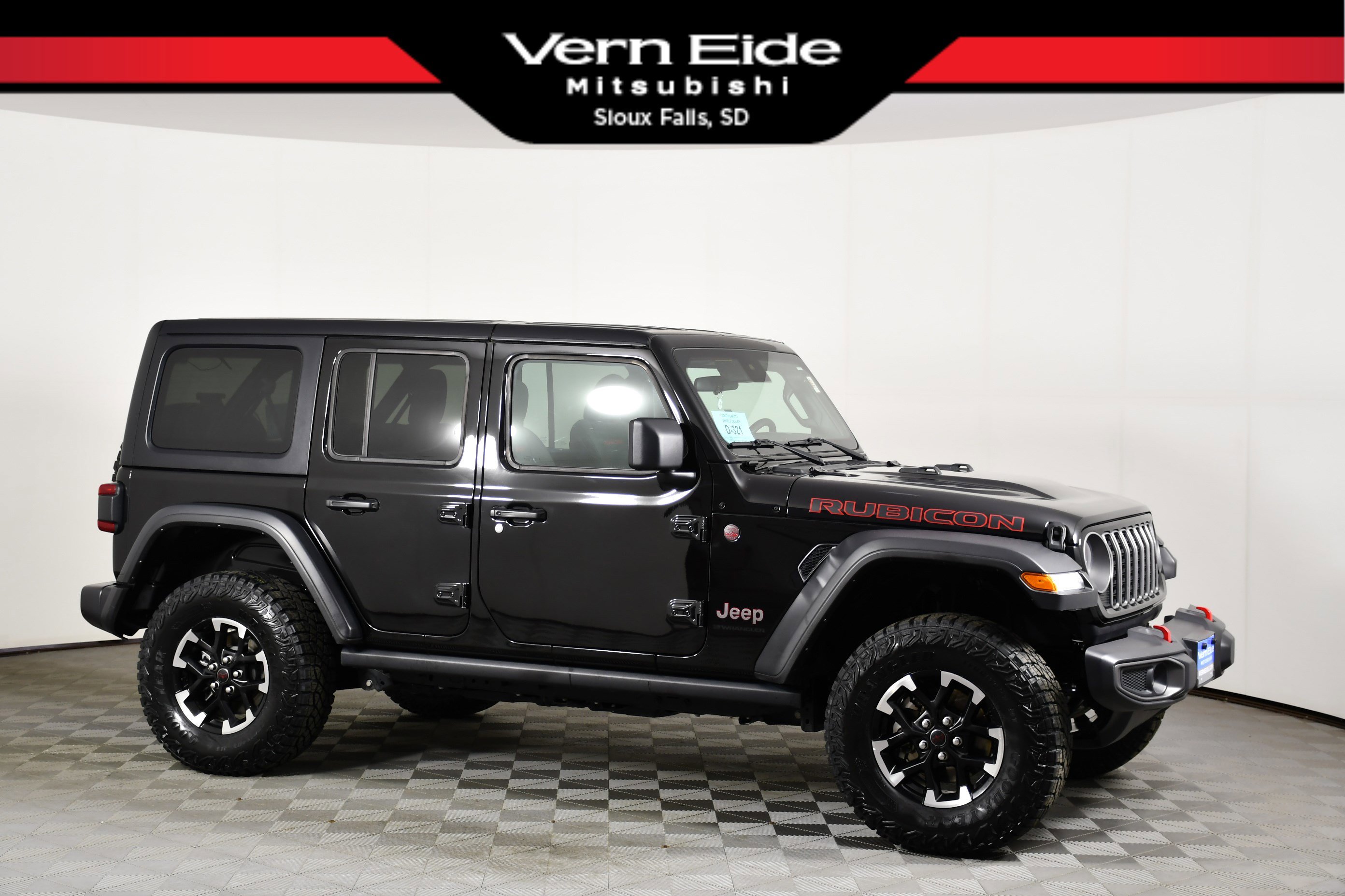 Used 2025 Jeep Wrangler Unlimited Rubicon image 1