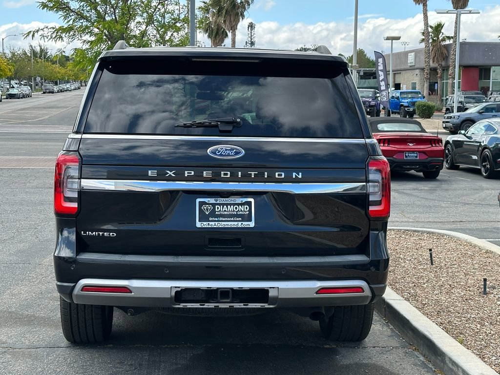 Used 2022 Ford Expedition Limited RWD image 5