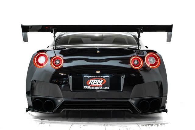 Used 2015 Nissan GT-R Black Edition AWD/4WD image 3