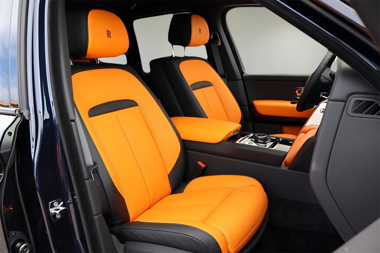 New 2025 Rolls-Royce Cullinan image 27