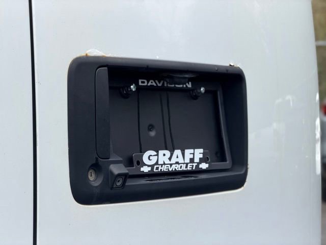 Used 2018 Chevrolet Express 2500 w/ Driver Convenience Package RWD image 22