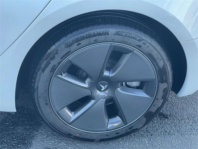 Used 2023 Tesla Model 3 Standard Range image 7