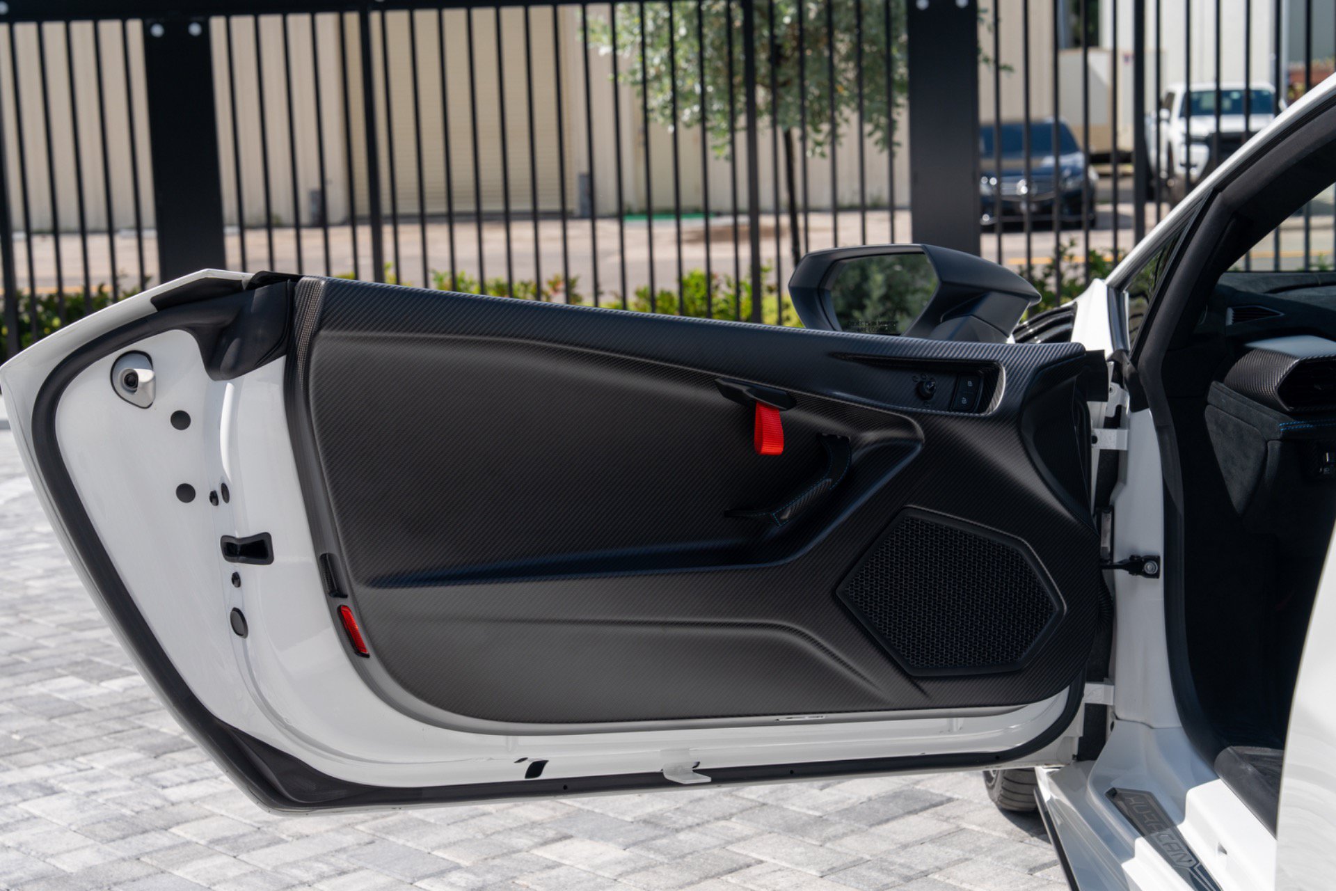 Used 2021 Lamborghini Huracan STO RWD image 37