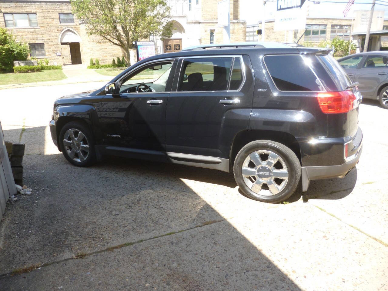 Used 2016 GMC Terrain SLT w/ Open Road Package image 4