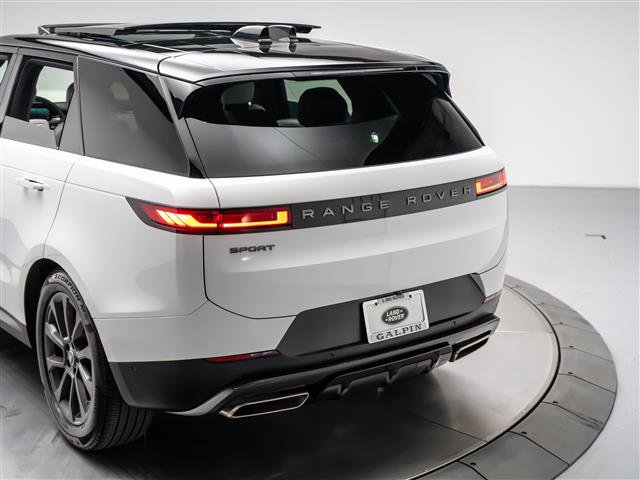 Used 2025 Land Rover Range Rover Sport SE AWD/4WD image 29