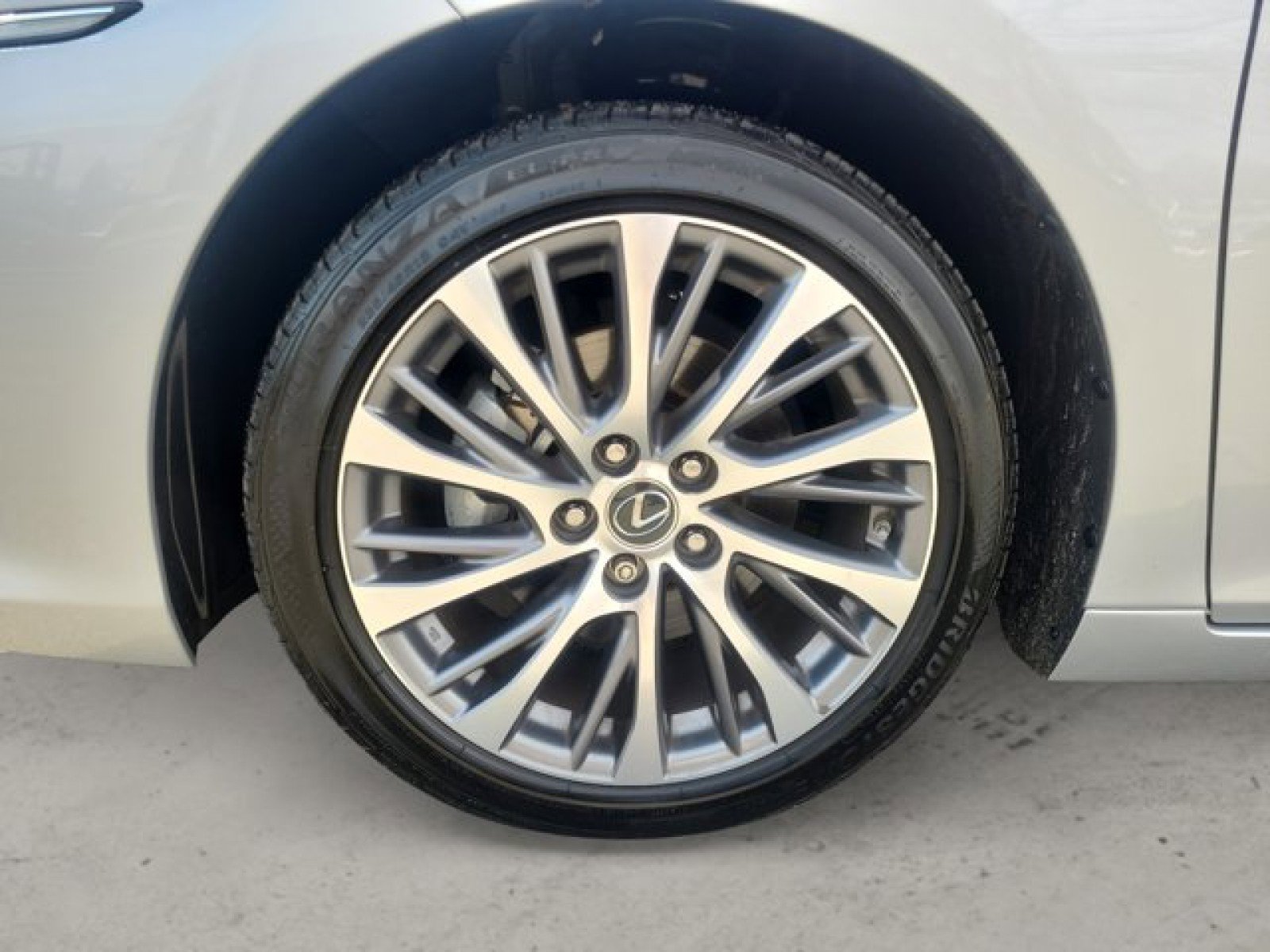 Used 2021 Lexus ES 250 w/ Premium Package image 10