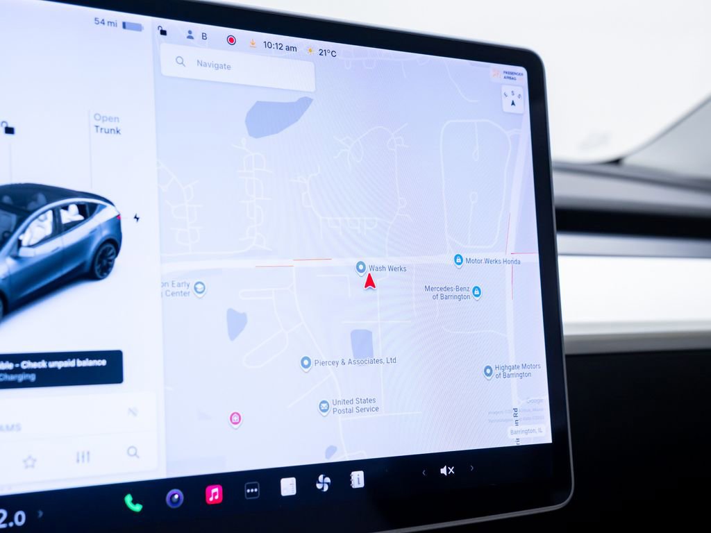 Used 2020 Tesla Model Y Long Range image 23