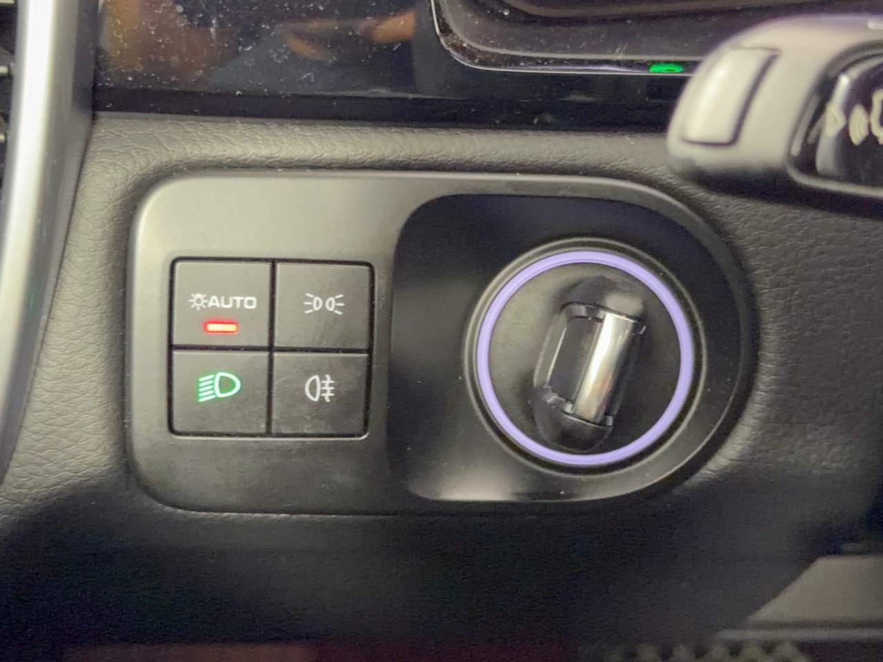 Certified 2023 Porsche Cayenne AWD/4WD image 20