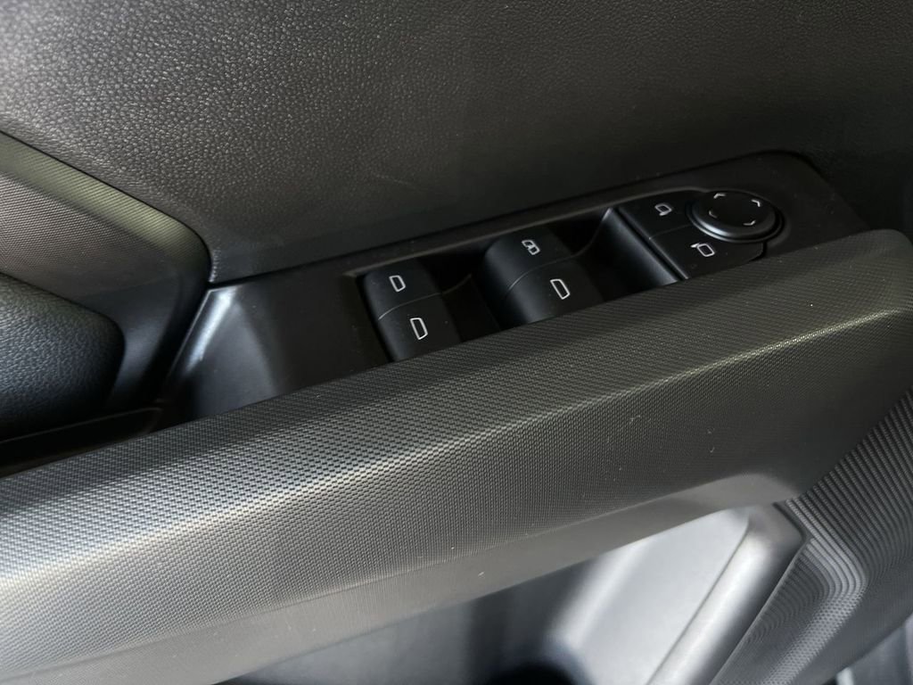 New 2026 GMC Canyon Elevation w/ Convenience Package image 22