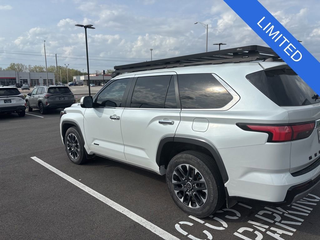Used 2024 Toyota Sequoia Limited w/ Tow Technology Package AWD/4WD image 5