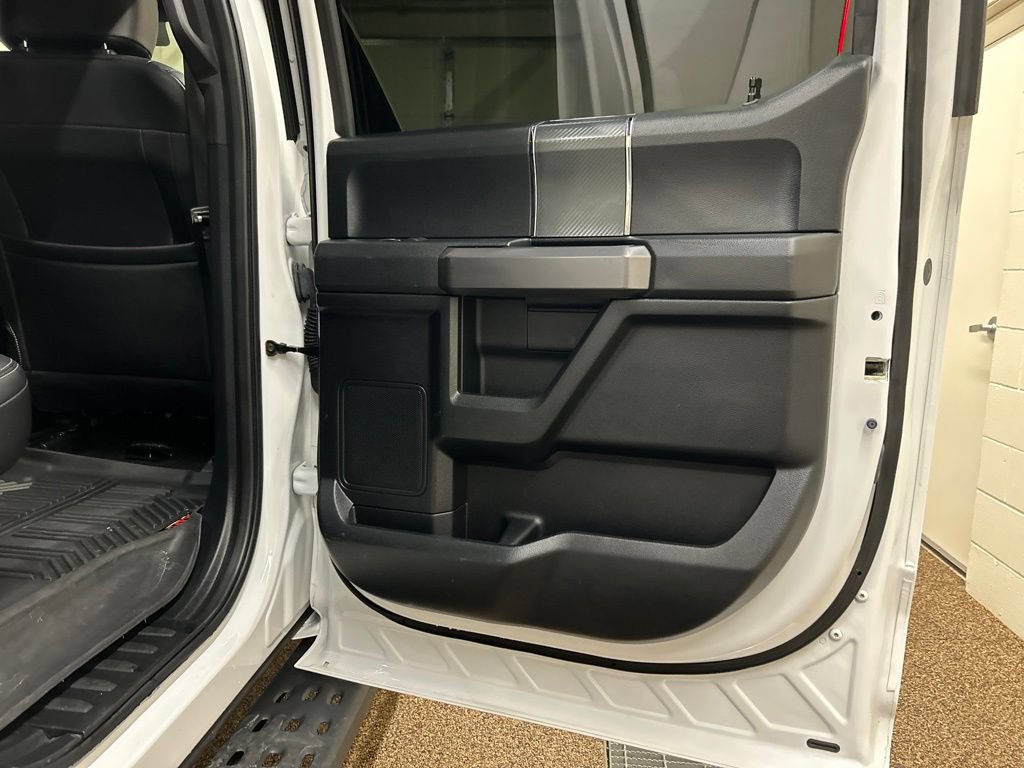 Used 2019 Ford F150 XLT w/ Equipment Group 302A Luxury AWD/4WD image 15
