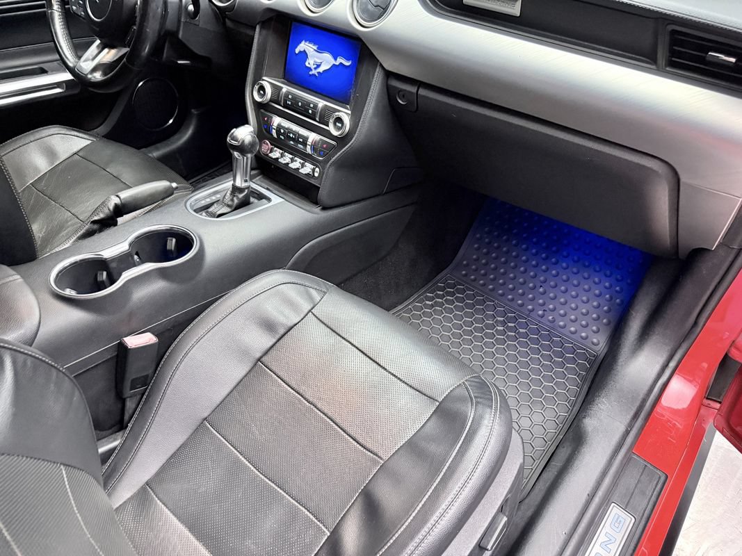 Used 2019 Ford Mustang Premium RWD image 11
