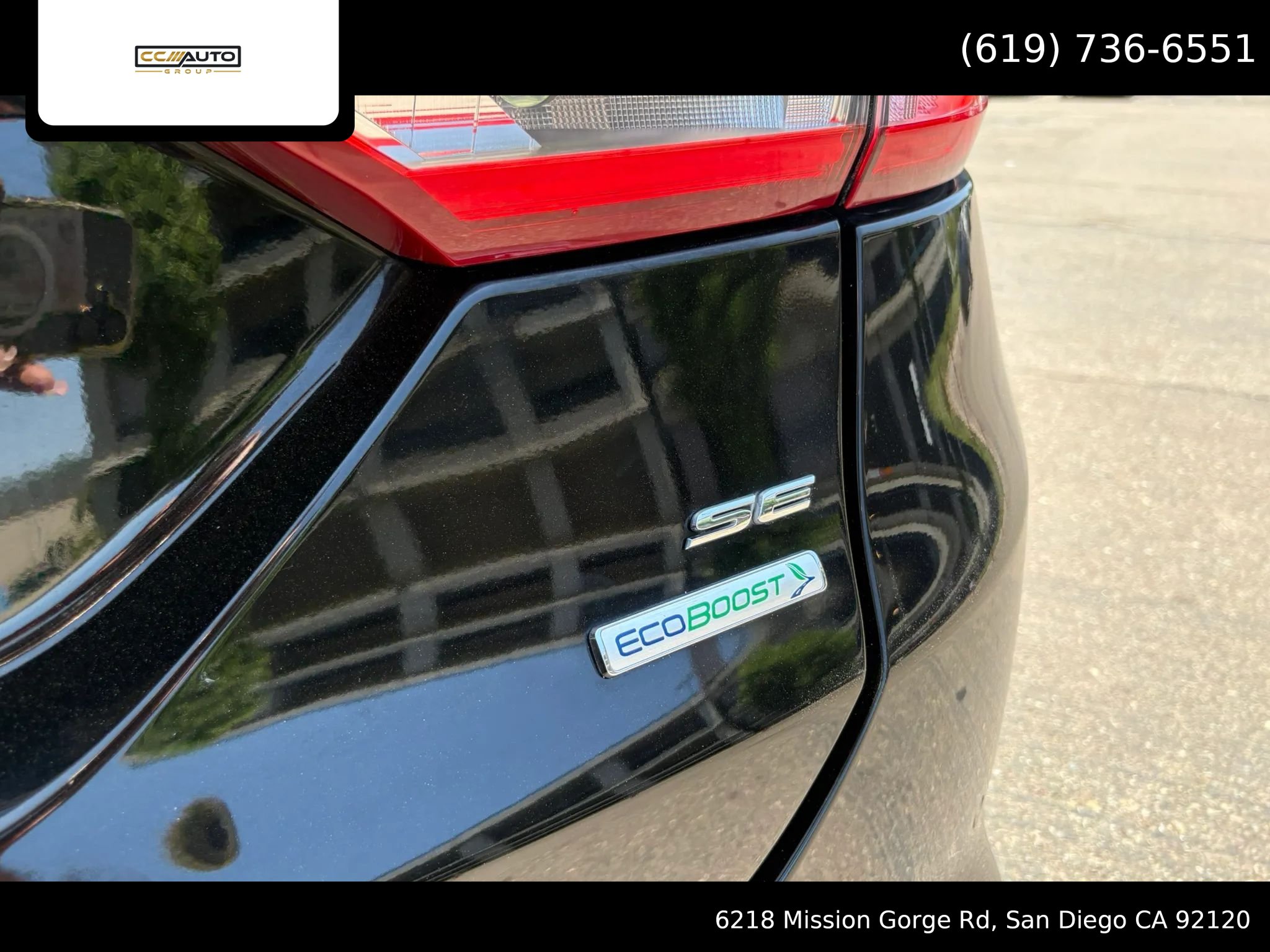 Used 2017 Ford Fusion SE FWD image 25