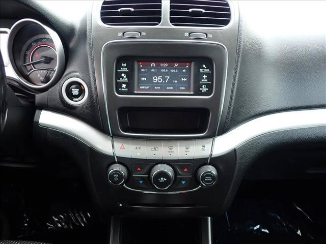 Used 2020 Dodge Journey SE w/ SE Popular Equipment Group FWD image 15