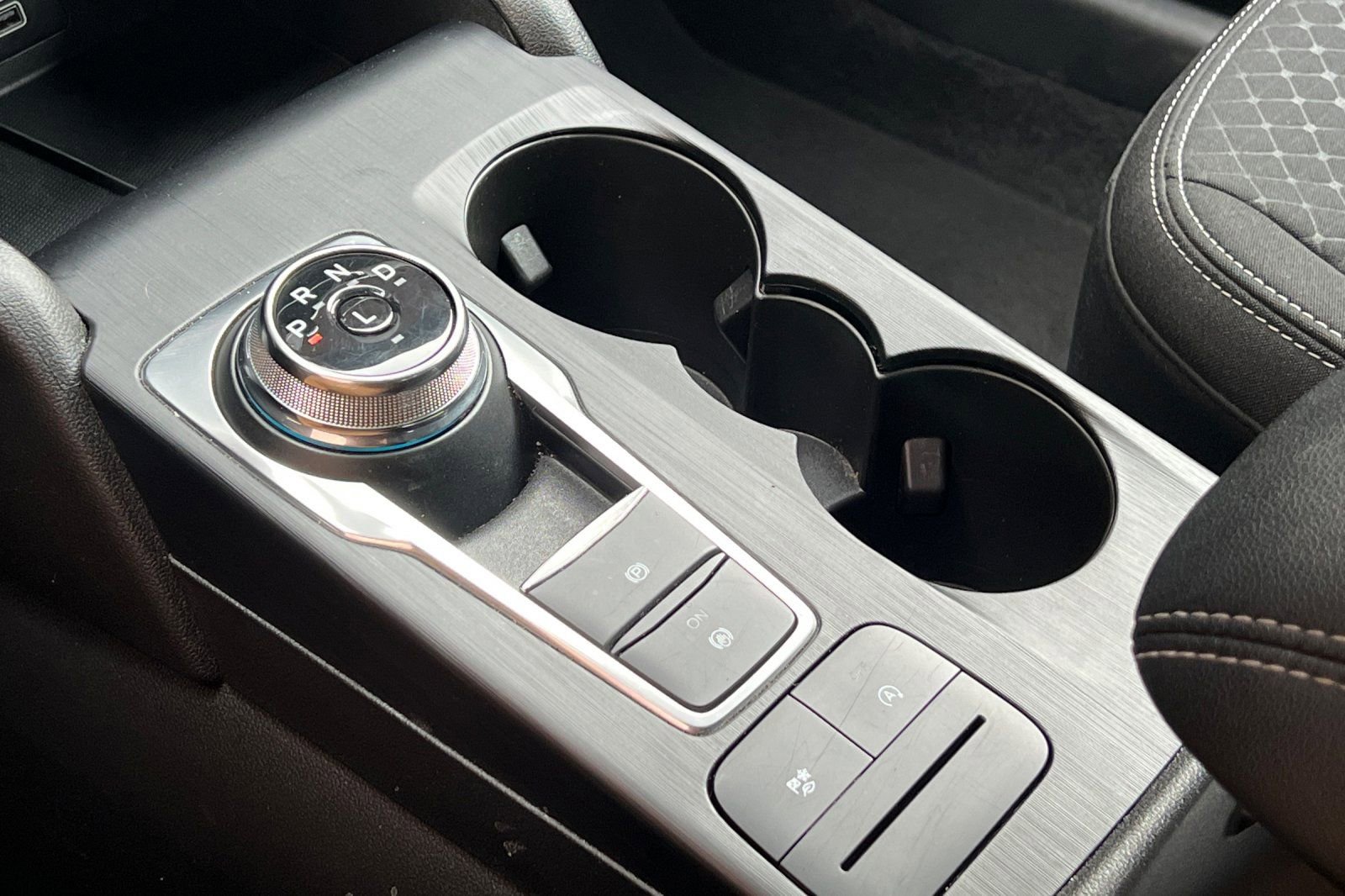 Used 2025 Ford Escape Active image 28