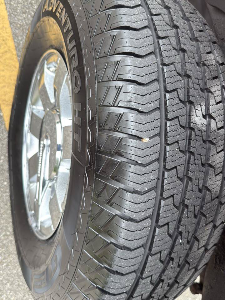 Used 2008 HUMMER H3 Alpha AWD/4WD image 14