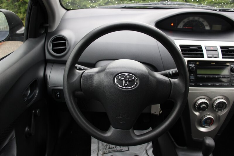 Used 2008 Toyota Yaris Sedan w/ Convenience Pkg FWD image 17