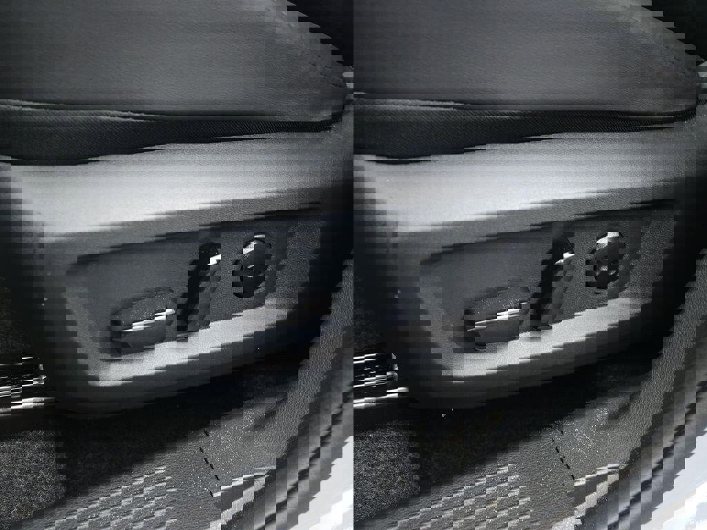 New 2026 Nissan Rogue SV w/ SV Premium Package image 11