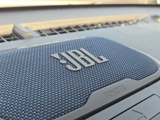 Used 2025 Toyota 4Runner TRD Off-Road Premium AWD/4WD image 38