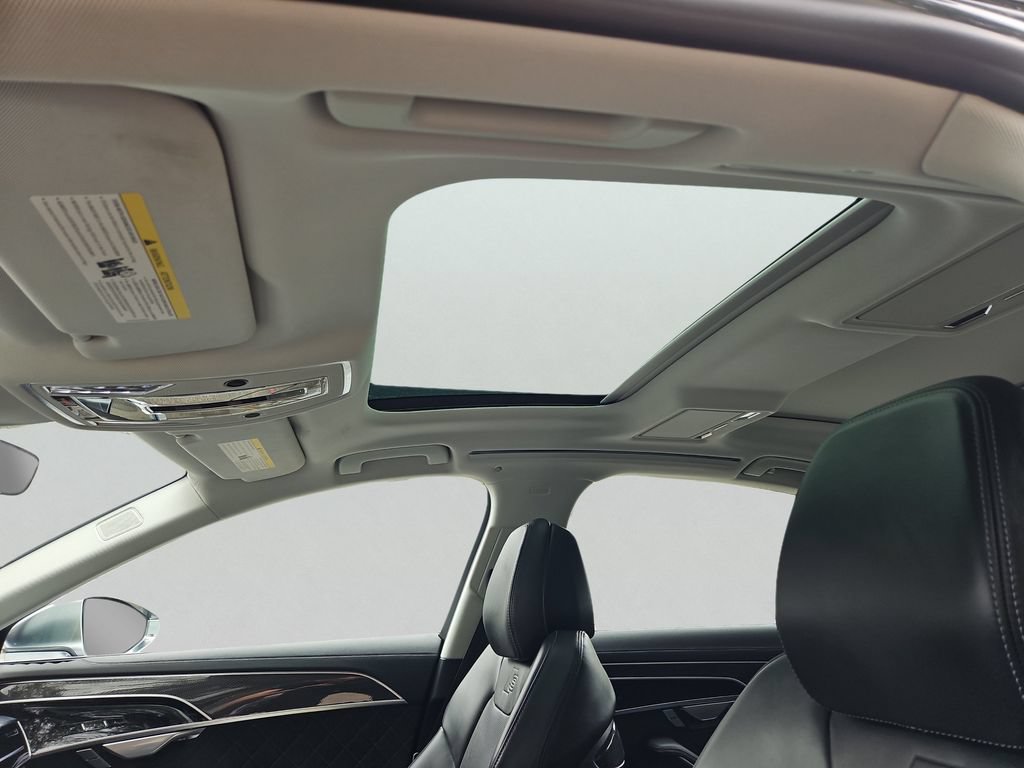 Certified 2023 Audi S8 AWD/4WD image 15