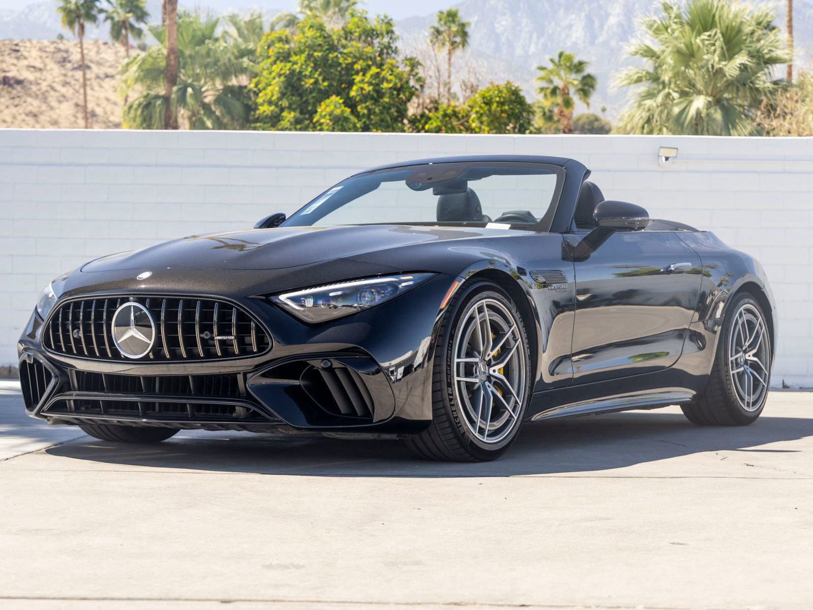 Used 2023 Mercedes-Benz SL 63 AMG 4MATIC image 1